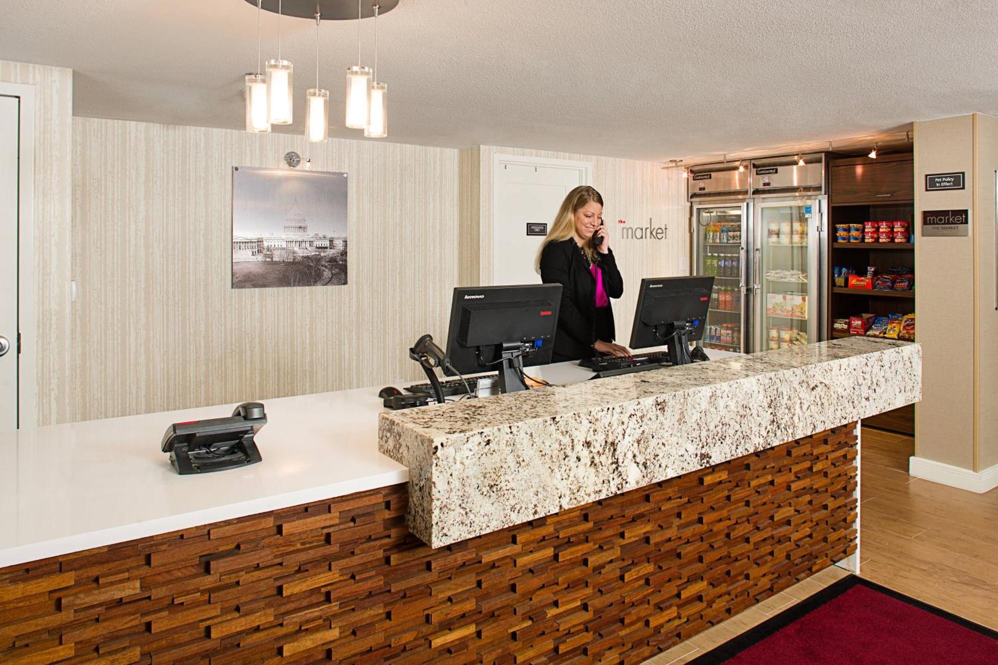 Residence Inn By Marriott Washington - Dc/Foggy Bottom מראה חיצוני תמונה